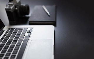 马龙、樊振东等内地奥运健儿与香港纪律部队互动交流