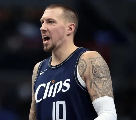 明治：如果没有稳定的出场时间 泰斯可能会去海外踢球